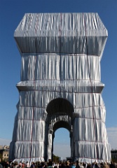 Jeanne Claude et Christo 21 * 3455 x 4955 * (3.51MB)
